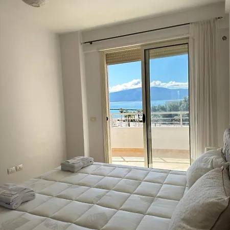 Beachfront Vlora Apartment Exterior photo