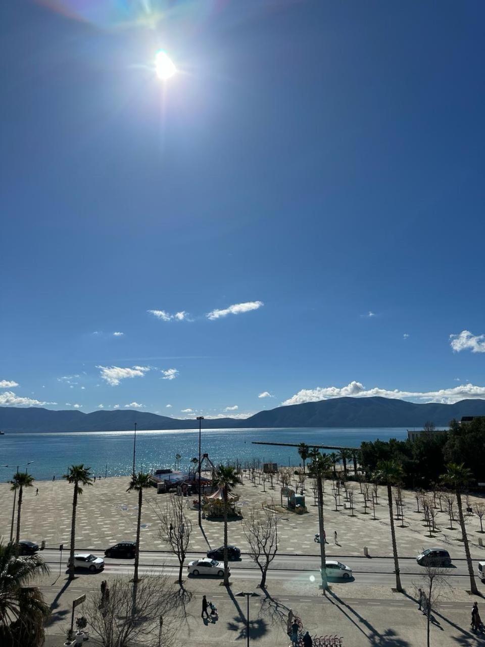 Beachfront Apartment Vlorë